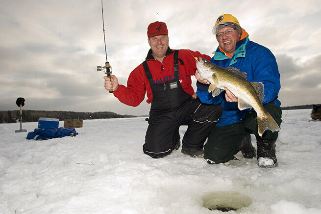 walleye icefishing