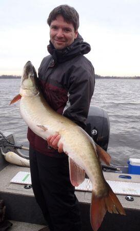 According to legendary Ottawa River muskie guide, John Anderson, changing the size of your lure can be as important as changing its colour