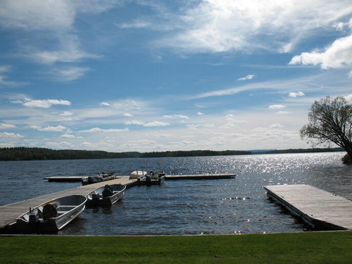 Gowganda Lake Lodge