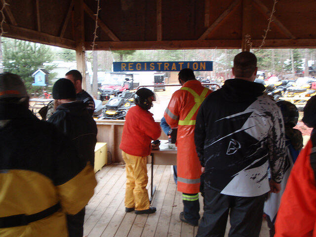 registration 2 in line