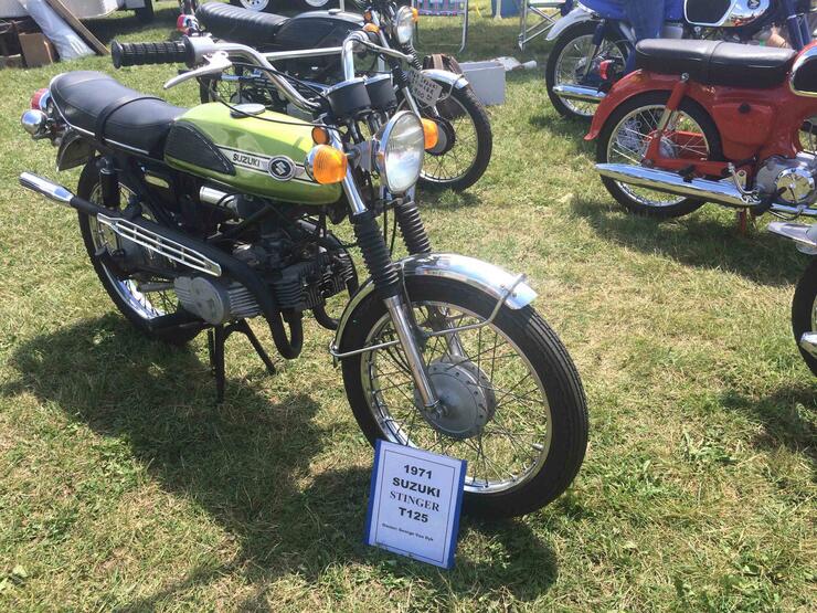 1971 Suzuki Stinger smaller