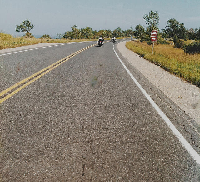 bikes pulling away