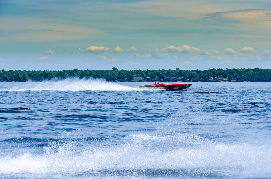 speedboat