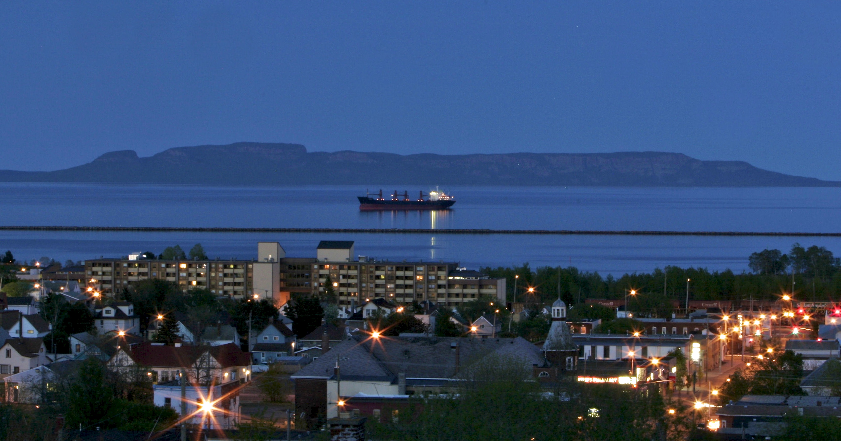 Sleeping Giant 2 - Night View.jpg