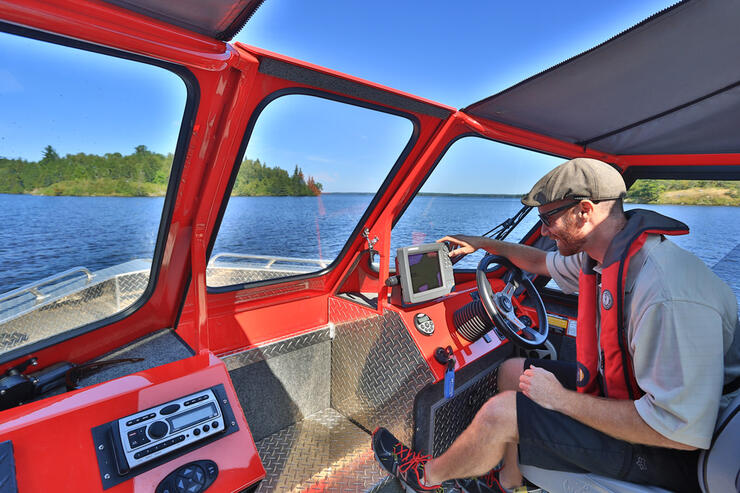 Lake of the Woods WAR fishfind red