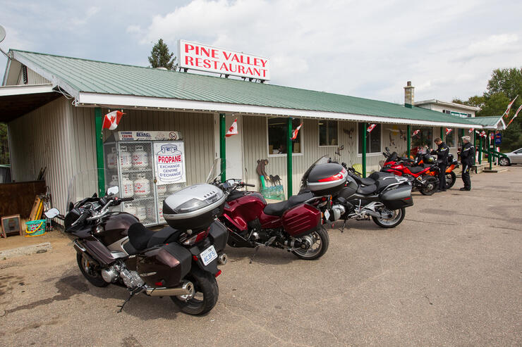 Pine Valley Restaurant in Griffith