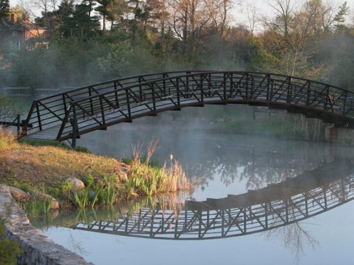 Niagara-River-Recreation-Trail-Image---Bridge-over-Frenchmans-Creek