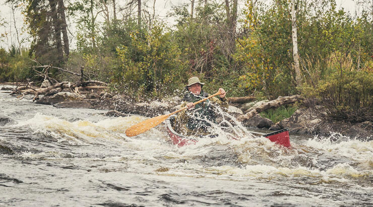 8-Ray-Mears-whitewater-canoeing-