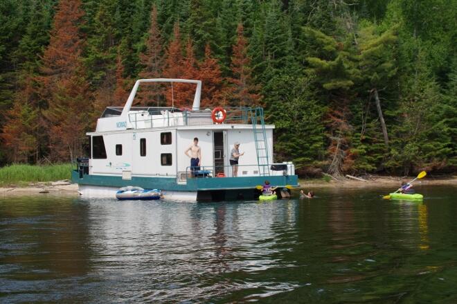 Exploring our first morning on Lake of the Woods.