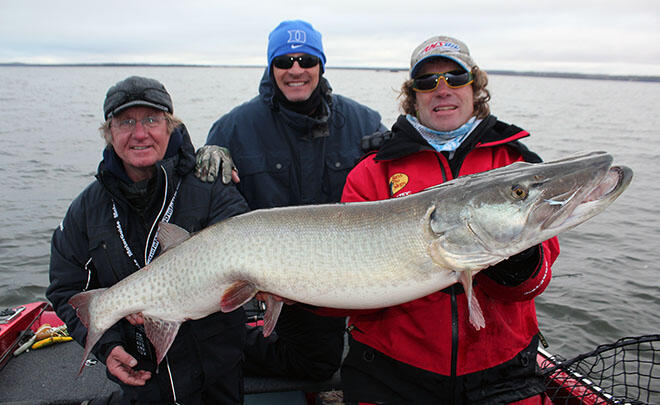 Fall muskie fishing in Canada with Pete Maina