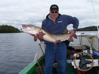muskie fishing lodges and resorts