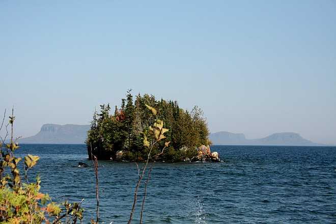 island in water