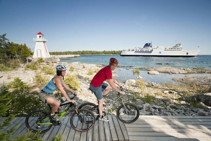 This unique tour begins with a ride on the MS Chi-Cheemaun. Source: OTMP Photoshoot E. Meleg