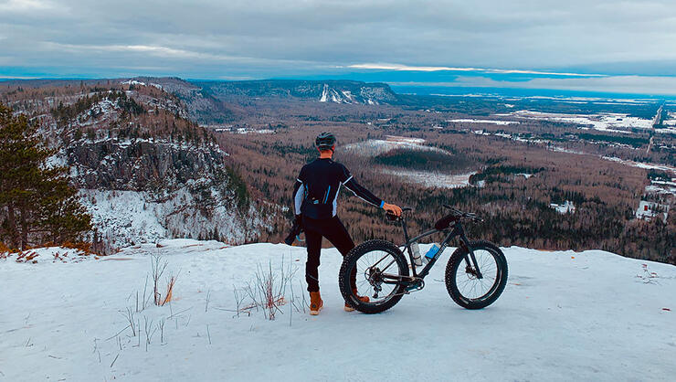 The view atop the NorâWester mountains on the south side of Thunder Bay