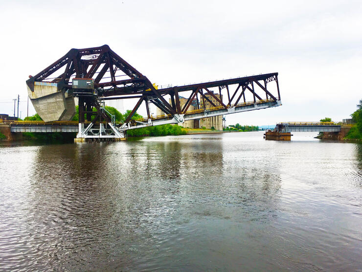 The Jackknife Bascule Bridge