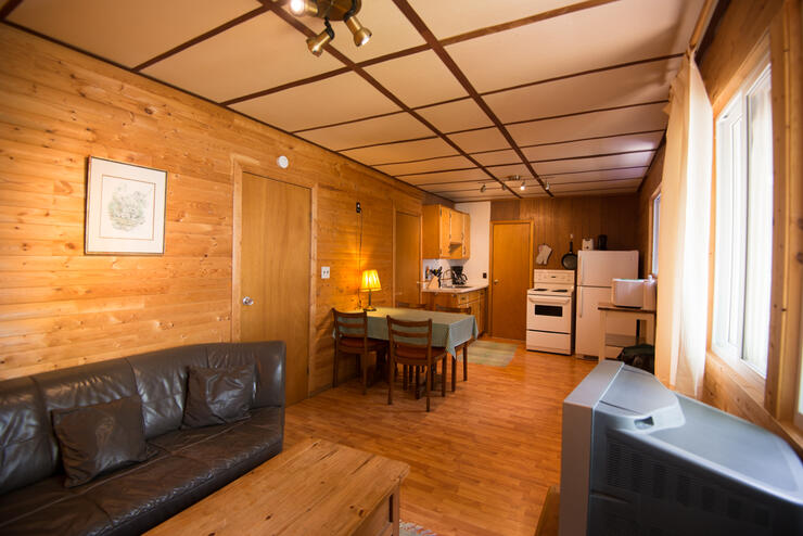 chapleau lodge cottage interior