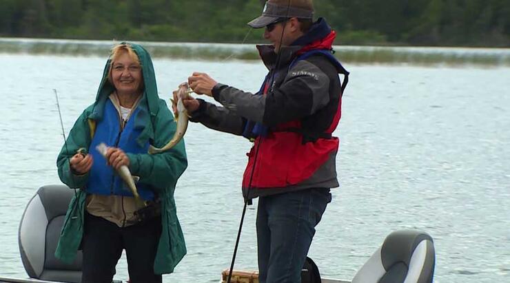 2 anglers fishing walleye